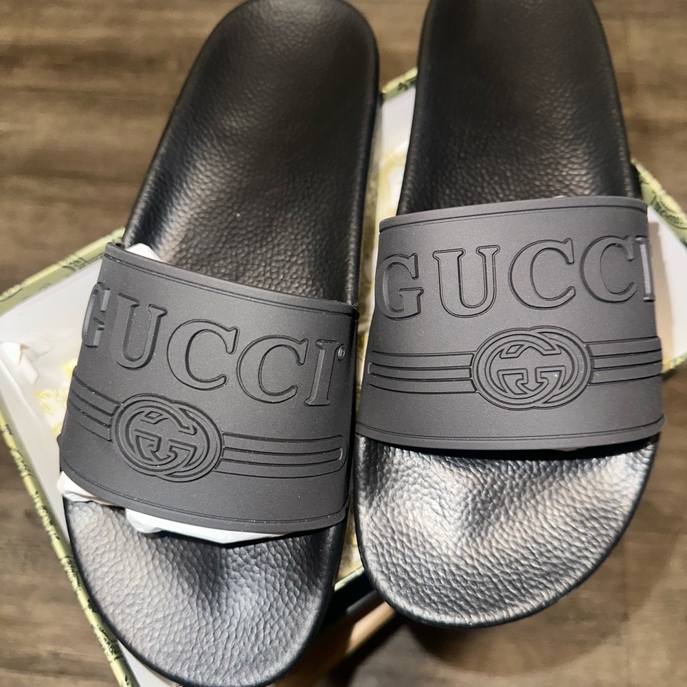 Gucci Men's Dark Gray Slides